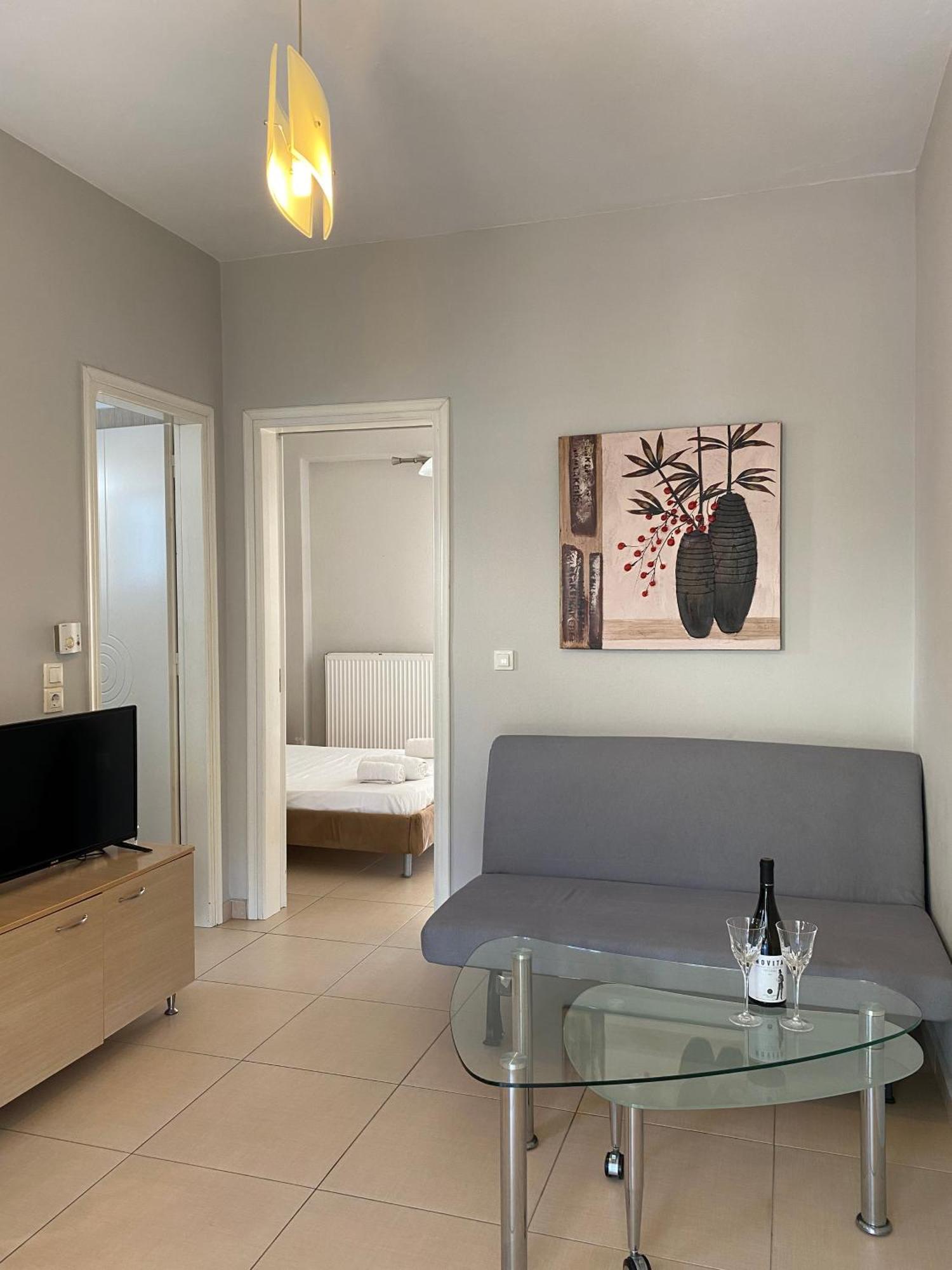 Bright And Cozy Apartment Near The City Center Закинтос Екстериор снимка